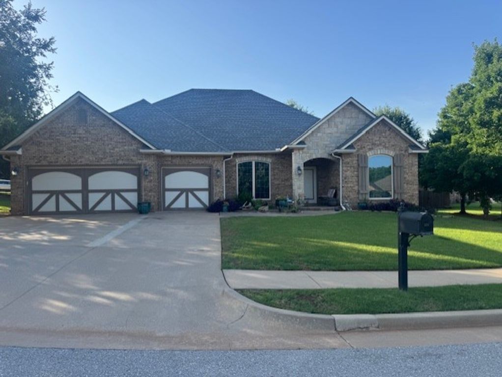 1456 Narrows Bridge Circle, Edmond, OK 73034