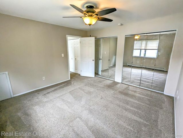 1942 AXTELL Drive 7, Troy, MI 48084