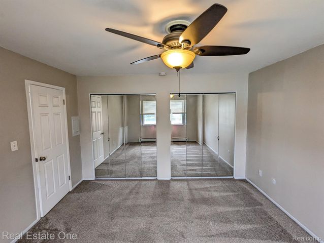 1942 AXTELL Drive 7, Troy, MI 48084