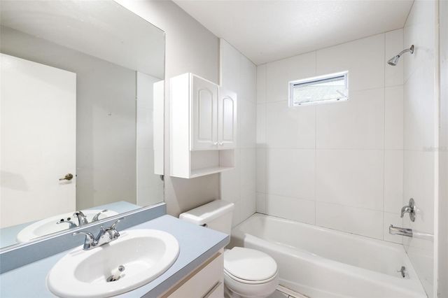 5182 MOELLER AVENUE, Sarasota, FL 34233