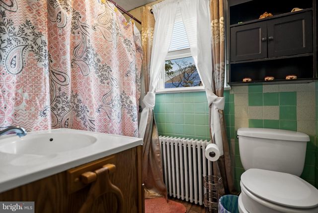 131 NORTH AVE, West Berlin, NJ 08091