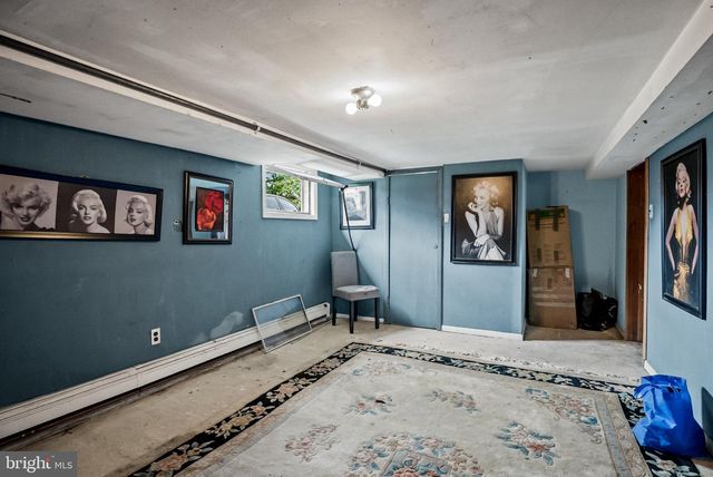 131 NORTH AVE, West Berlin, NJ 08091