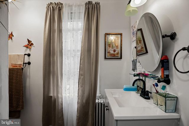 131 NORTH AVE, West Berlin, NJ 08091