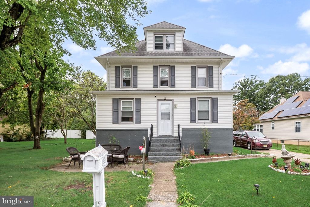 131 NORTH AVE, West Berlin, NJ 08091