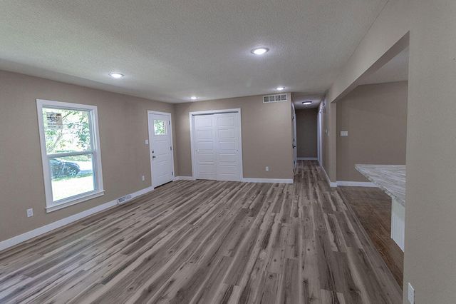 2081 S EL DORADO DR, Columbia, MO 65201