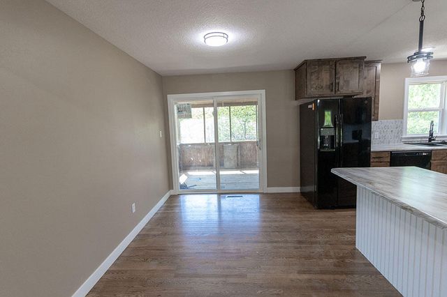 2081 S EL DORADO DR, Columbia, MO 65201