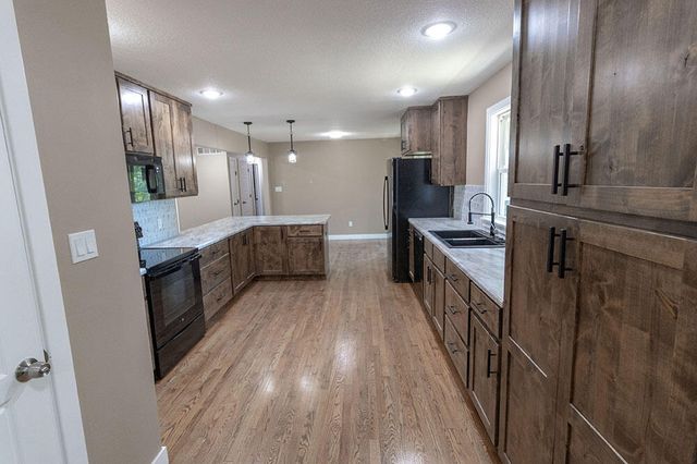 2081 S EL DORADO DR, Columbia, MO 65201