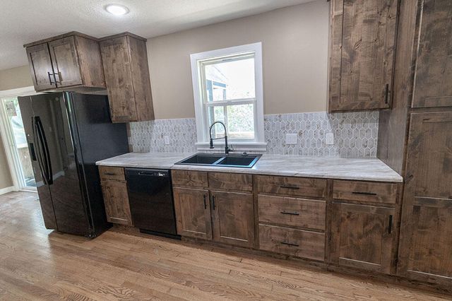 2081 S EL DORADO DR, Columbia, MO 65201