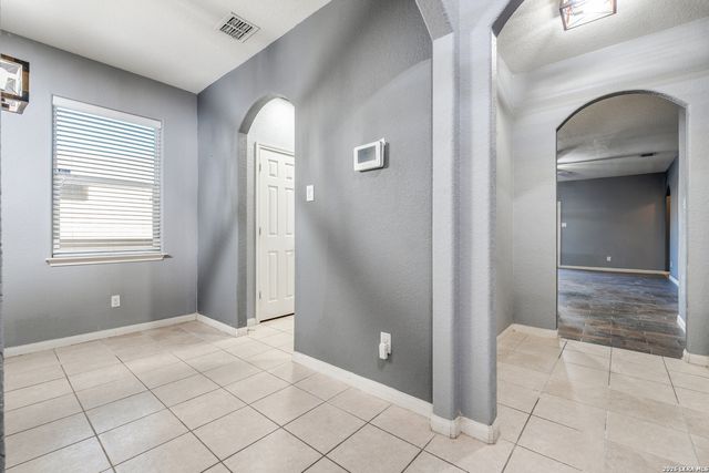 6523 Luckey Square, San Antonio, TX 78252