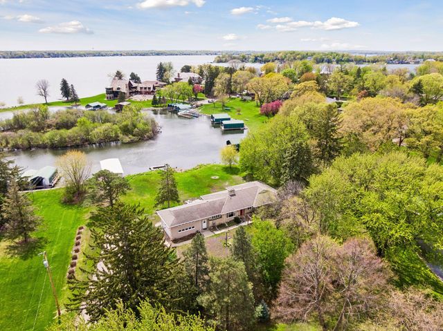2685 Shadywood Road, Excelsior, MN 55331