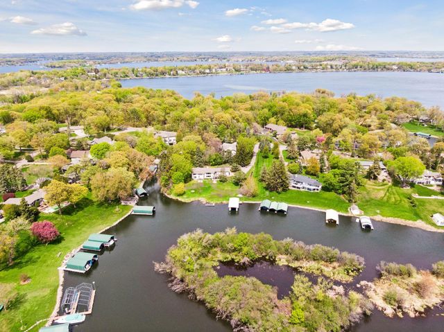 2685 Shadywood Road, Excelsior, MN 55331