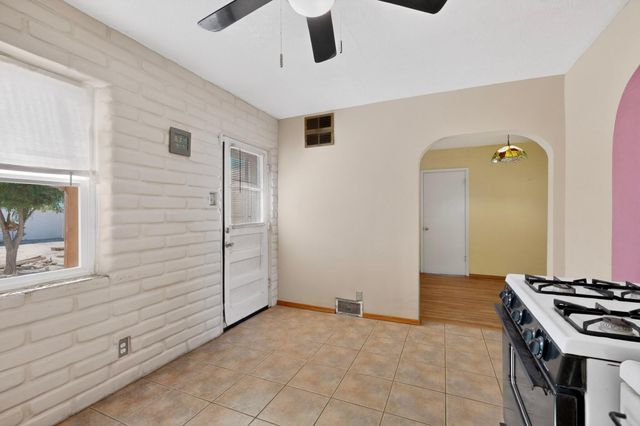 2817 Sierra Drive NE, Albuquerque, NM 87110