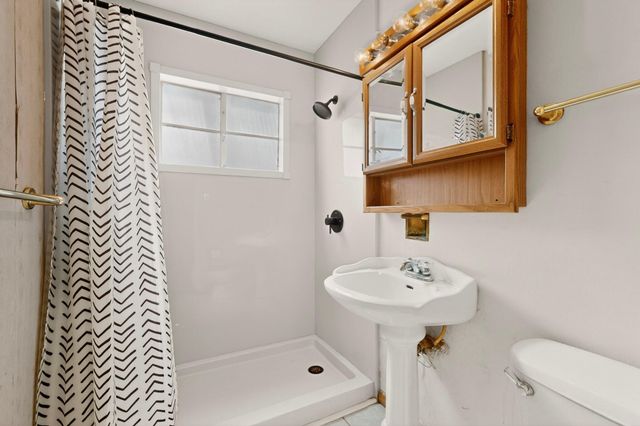 2817 Sierra Drive NE, Albuquerque, NM 87110