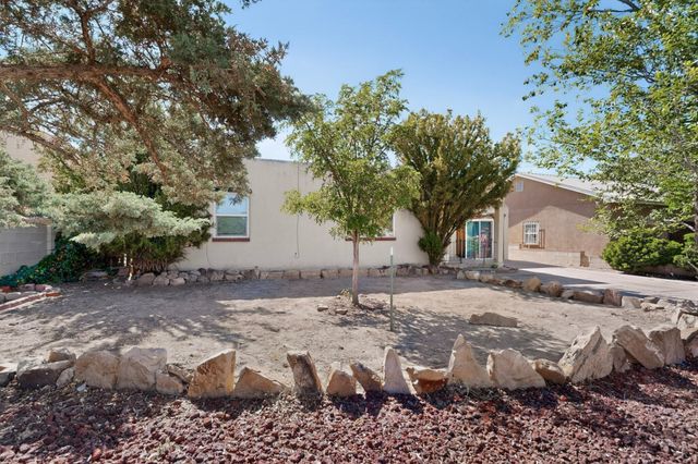 2817 Sierra Drive NE, Albuquerque, NM 87110