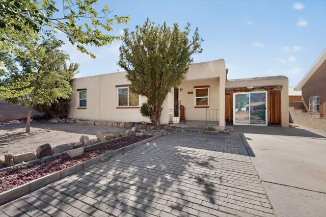 2817 Sierra Drive NE, Albuquerque, NM 87110