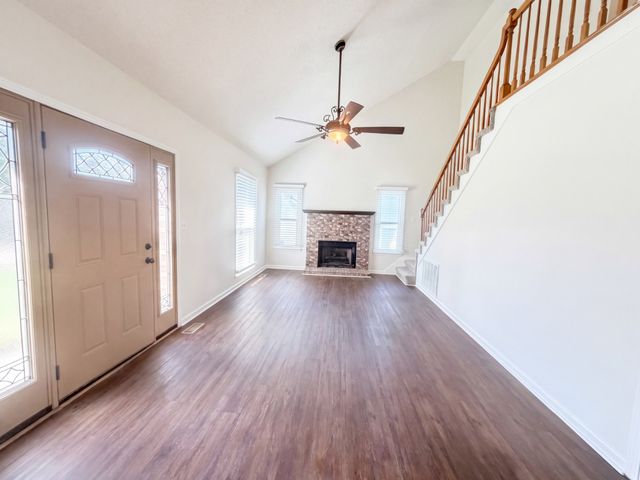 1819 Bourne Cir, Clarksville, TN 37043