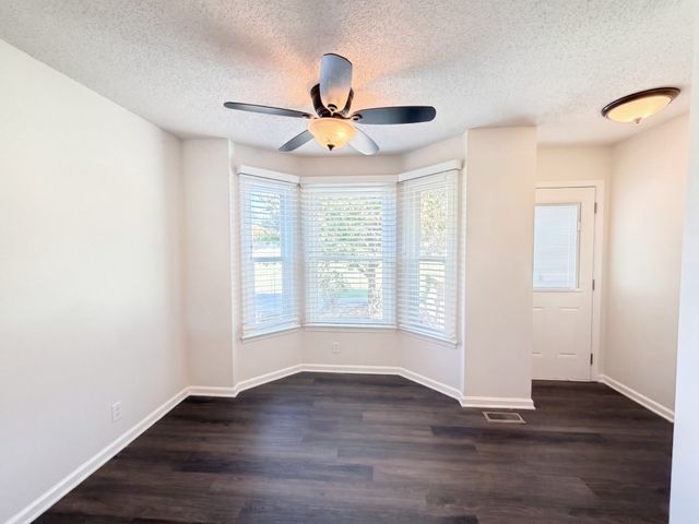 1819 Bourne Cir, Clarksville, TN 37043