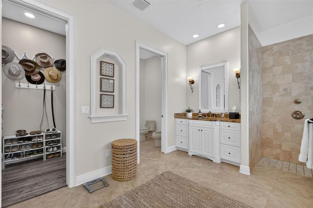 9616 SAN FERNANDO COURT, Howey In The Hills, FL 34737
