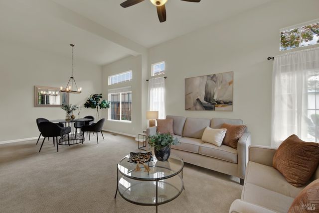 621 Renaissance Ave, Fairfield, CA 94534