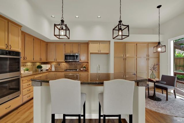 621 Renaissance Ave, Fairfield, CA 94534