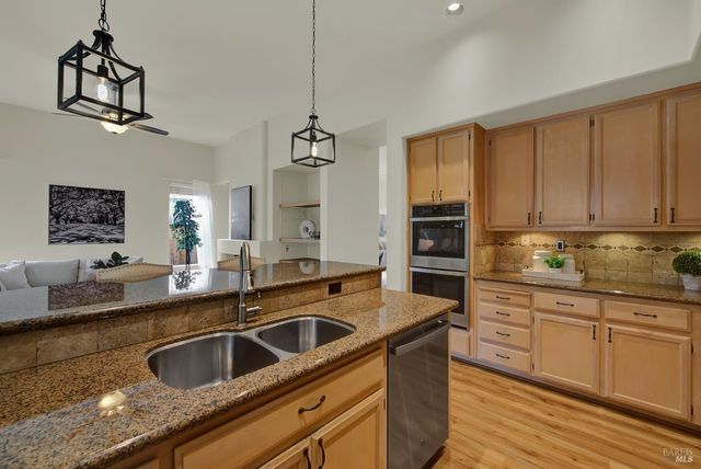 621 Renaissance Ave, Fairfield, CA 94534