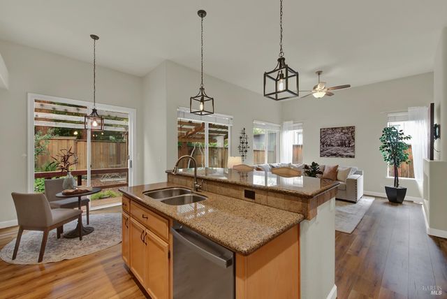 621 Renaissance Ave, Fairfield, CA 94534