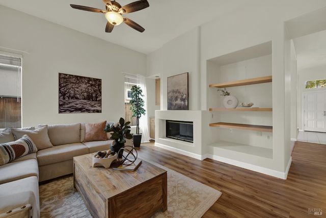 621 Renaissance Ave, Fairfield, CA 94534