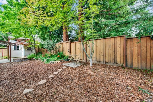 621 Renaissance Ave, Fairfield, CA 94534