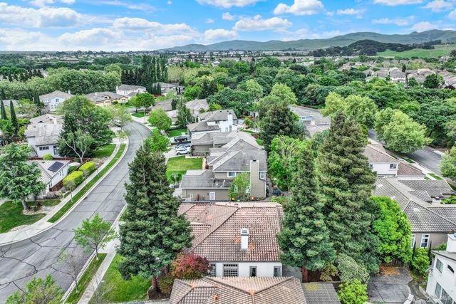 621 Renaissance Ave, Fairfield, CA 94534