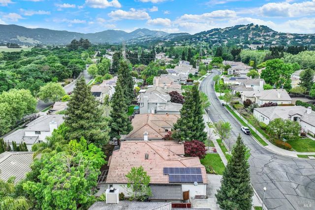 621 Renaissance Ave, Fairfield, CA 94534