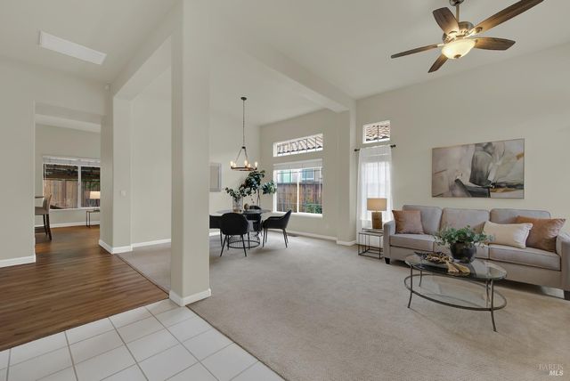 621 Renaissance Ave, Fairfield, CA 94534