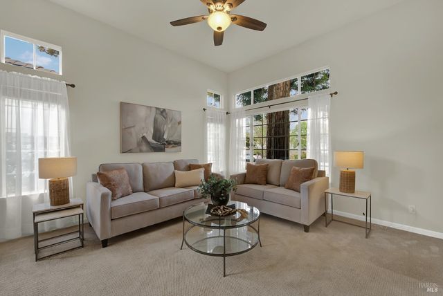 621 Renaissance Ave, Fairfield, CA 94534