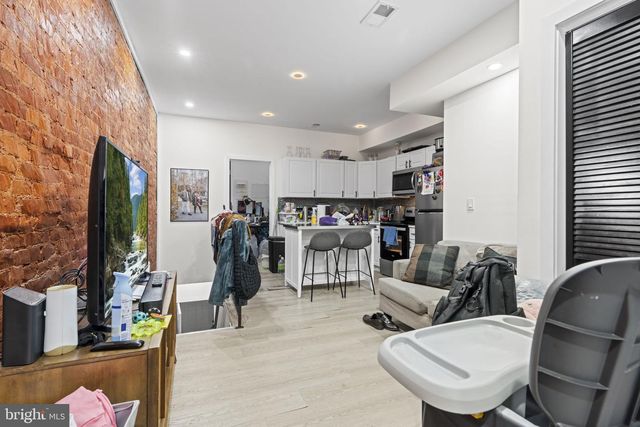 521 W WESTMORELAND ST, Philadelphia, PA 19140