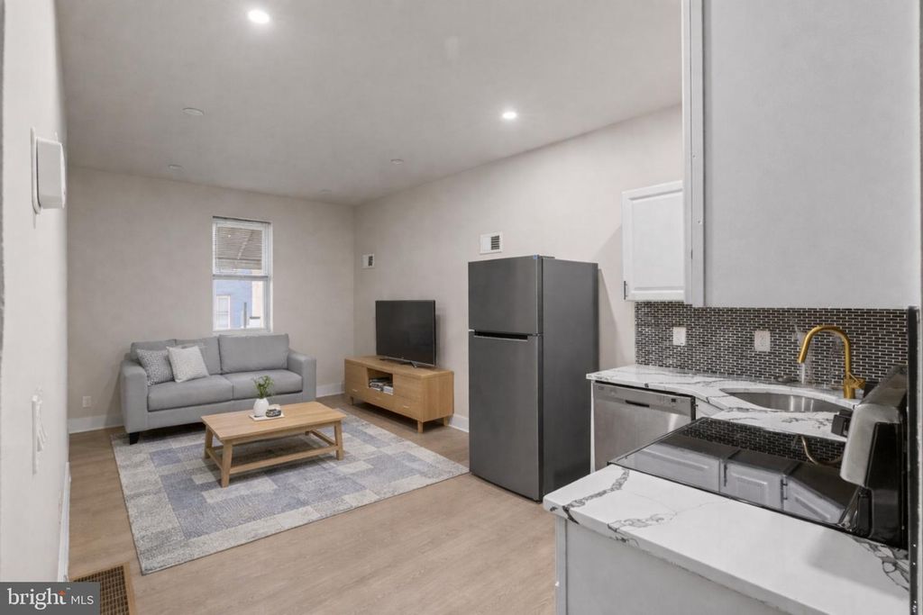 521 W WESTMORELAND ST, Philadelphia, PA 19140