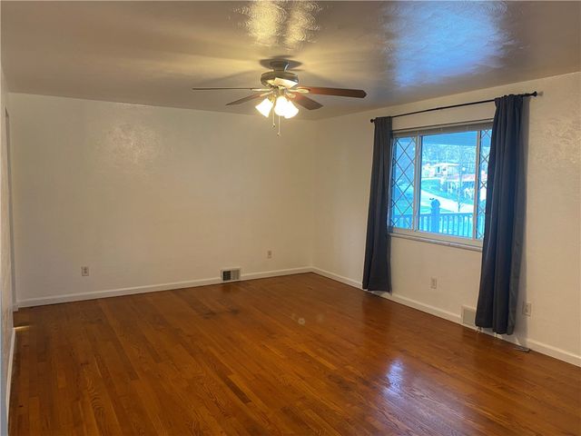 130 E End Road, Centerville, PA 15417