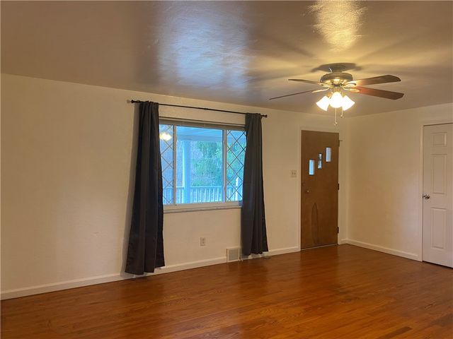 130 E End Road, Centerville, PA 15417