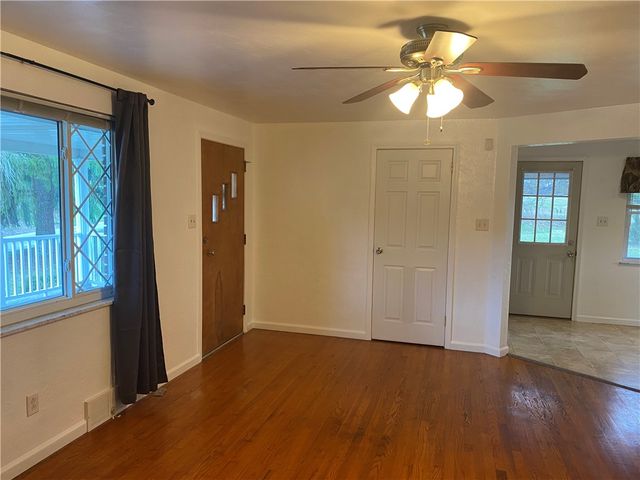 130 E End Road, Centerville, PA 15417