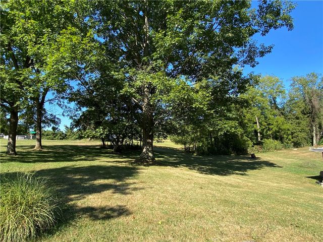 130 E End Road, Centerville, PA 15417