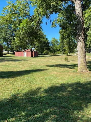 130 E End Road, Centerville, PA 15417