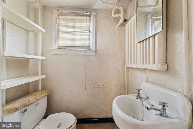 220 JEFFERSON ST NW, Washington, DC 20011