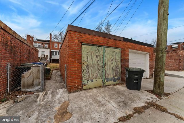 220 JEFFERSON ST NW, Washington, DC 20011