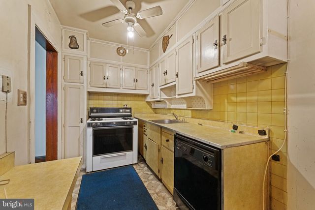 220 JEFFERSON ST NW, Washington, DC 20011