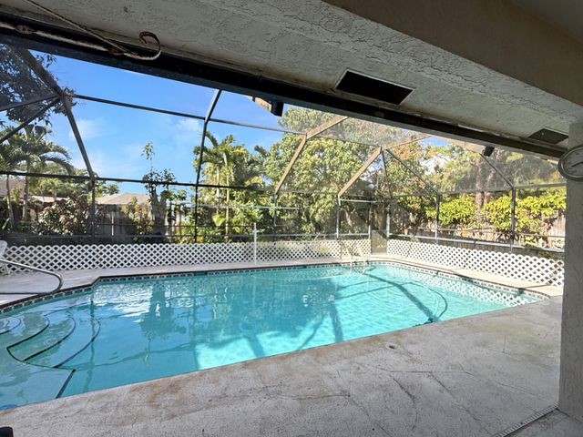 541 Azure Avenue, Wellington, FL 33414