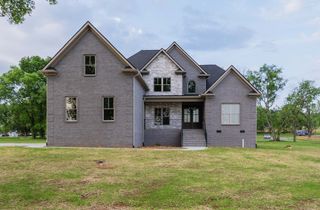 2 Delzotto Drive, Murfreesboro, TN 37128
