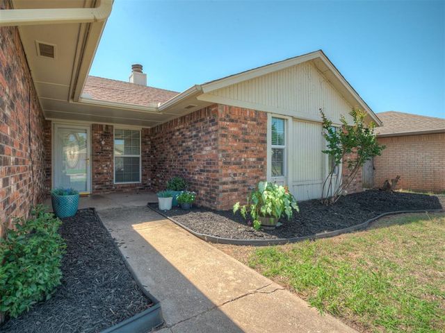 1300 Kelly Park Road, Edmond, OK 73003
