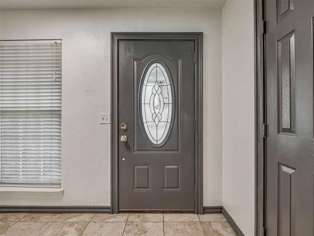 1300 Kelly Park Road, Edmond, OK 73003