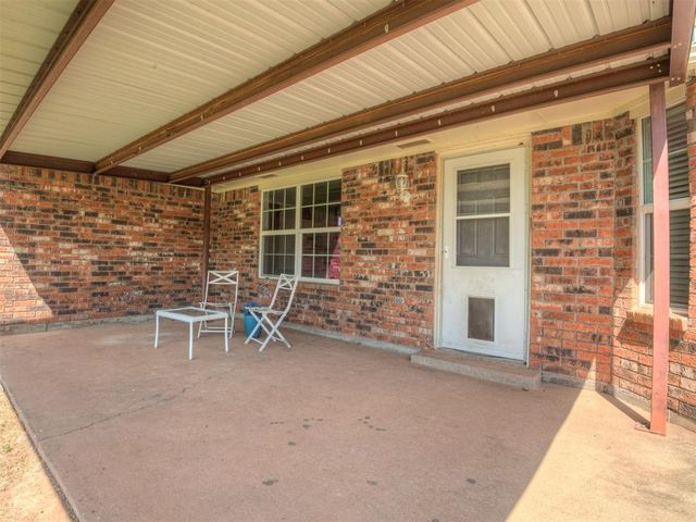 1300 Kelly Park Road, Edmond, OK 73003