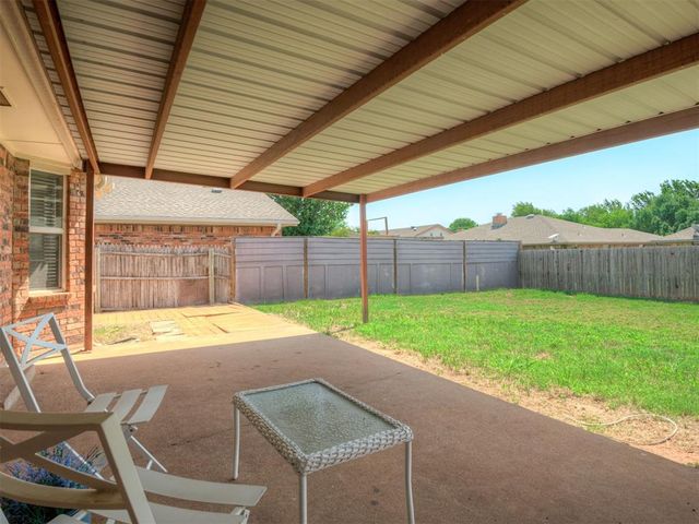 1300 Kelly Park Road, Edmond, OK 73003
