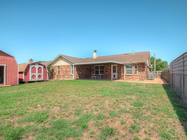 1300 Kelly Park Road, Edmond, OK 73003