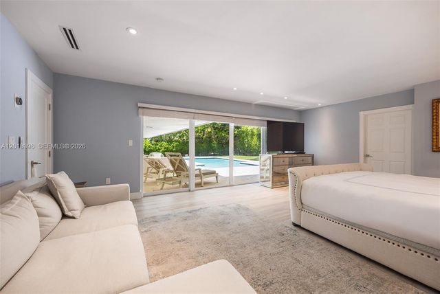 7230 Vistalmar St, Coral Gables, FL 33143